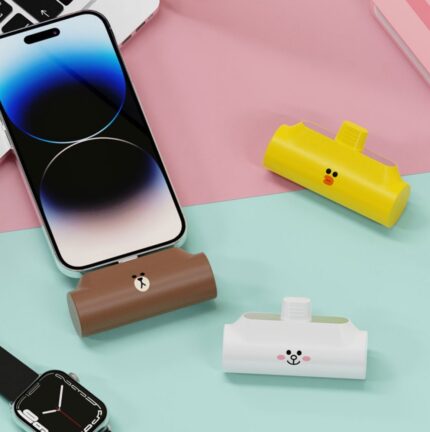 LINE FRIENDS Mini Lipstick Charging Treasure 4500mAh 10W Portable Mobile Power Supply Built-in Hidden Stand