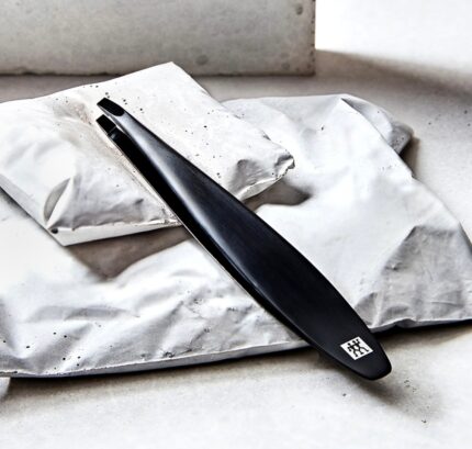 Zwilling German eyebrow tweezers, original stainless steel angled eyebrow tweezers, eyebrow tweezers